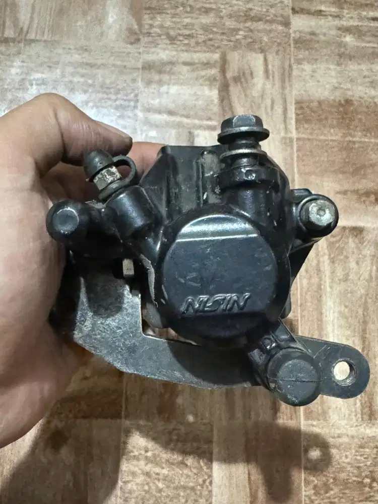 Kaliper depan vario 150