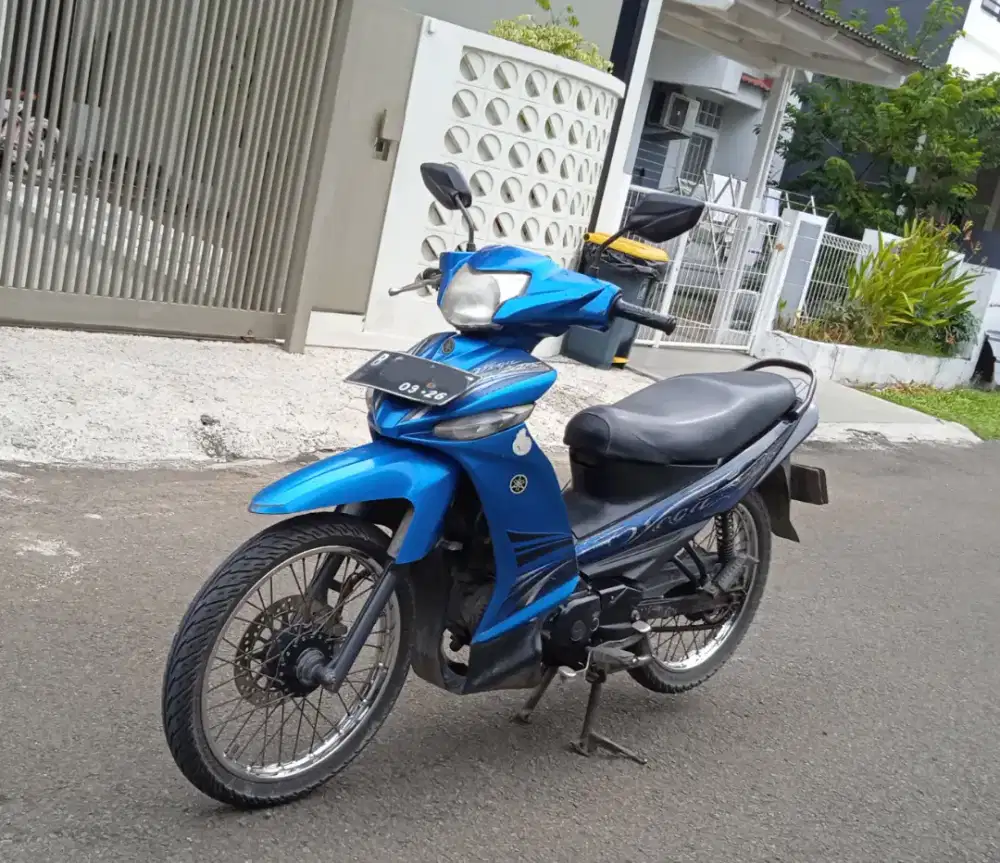 vega zr sangat terawat baik istimewa
