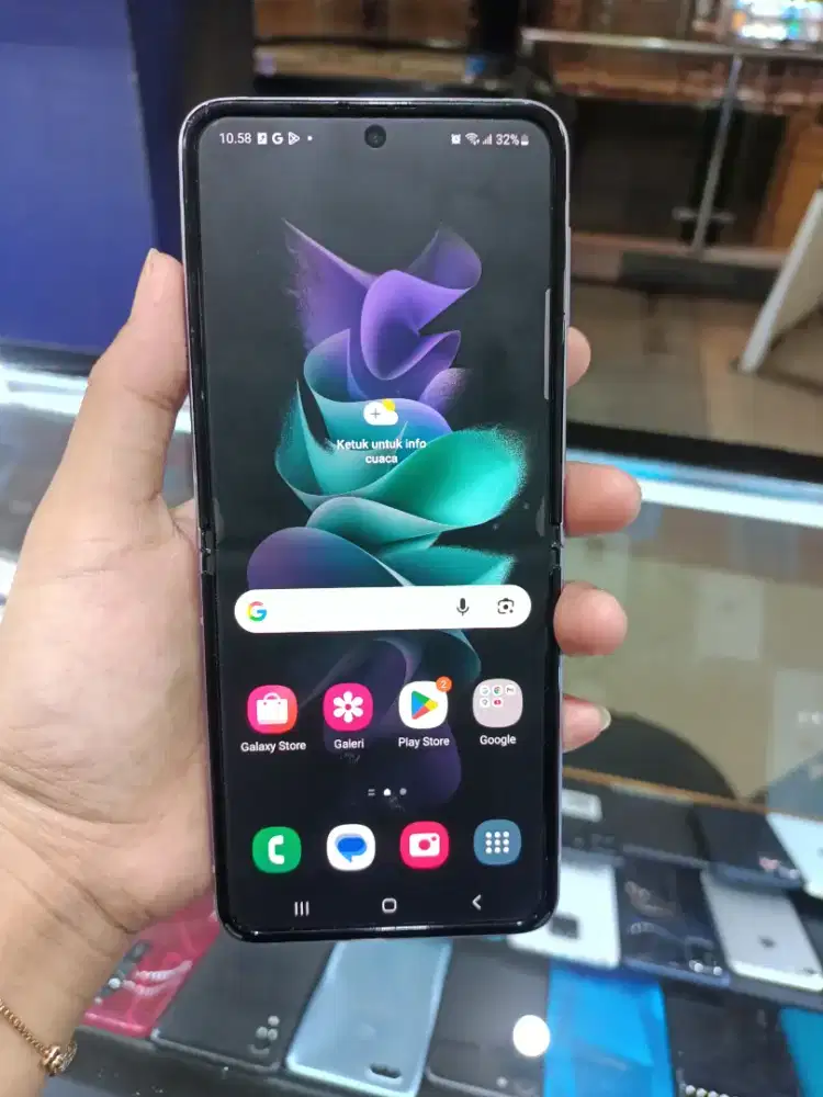 Samsung Z Flip 3 8/256 5g Sein