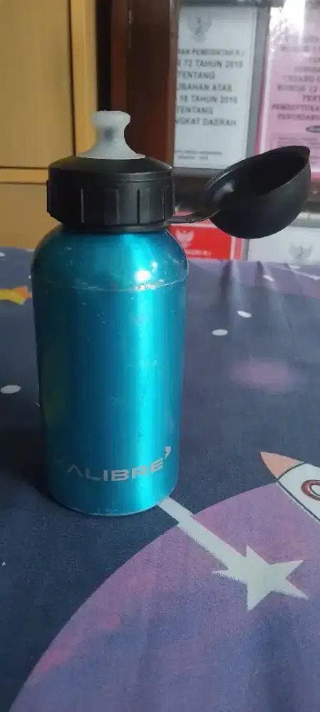 Botol minum gunung