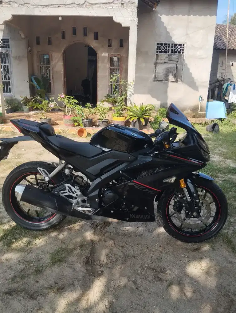 Yamaha R15 V3 tahun 2019,