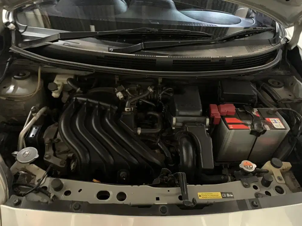 Jual mobil Nissan march 1.5 manual