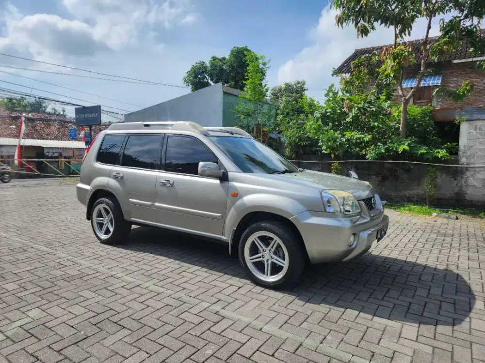 NISSAN XTRAIL 2.5 XT AT ISTMW