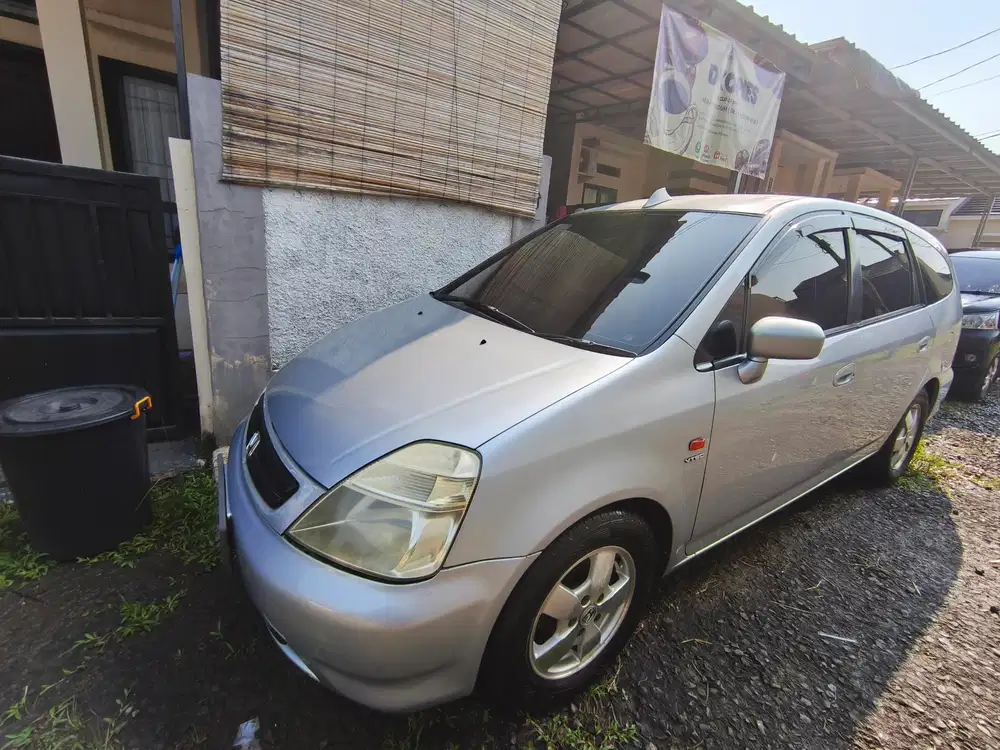 Honda Stream 2002 Bensin