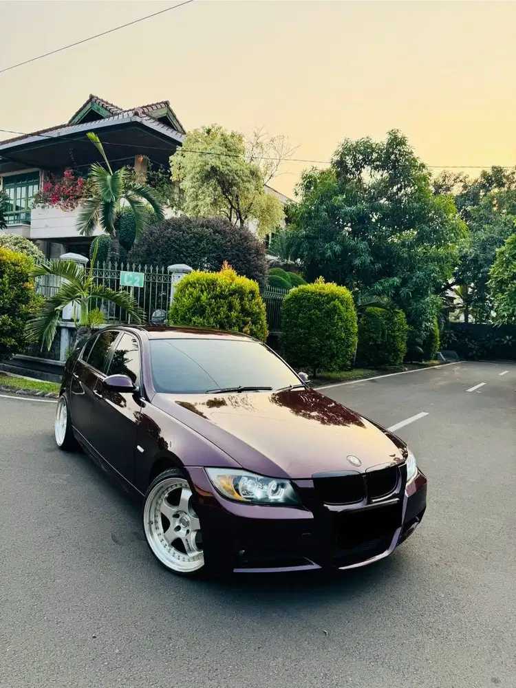 BMW 320i E90 Low KM Siap Pake