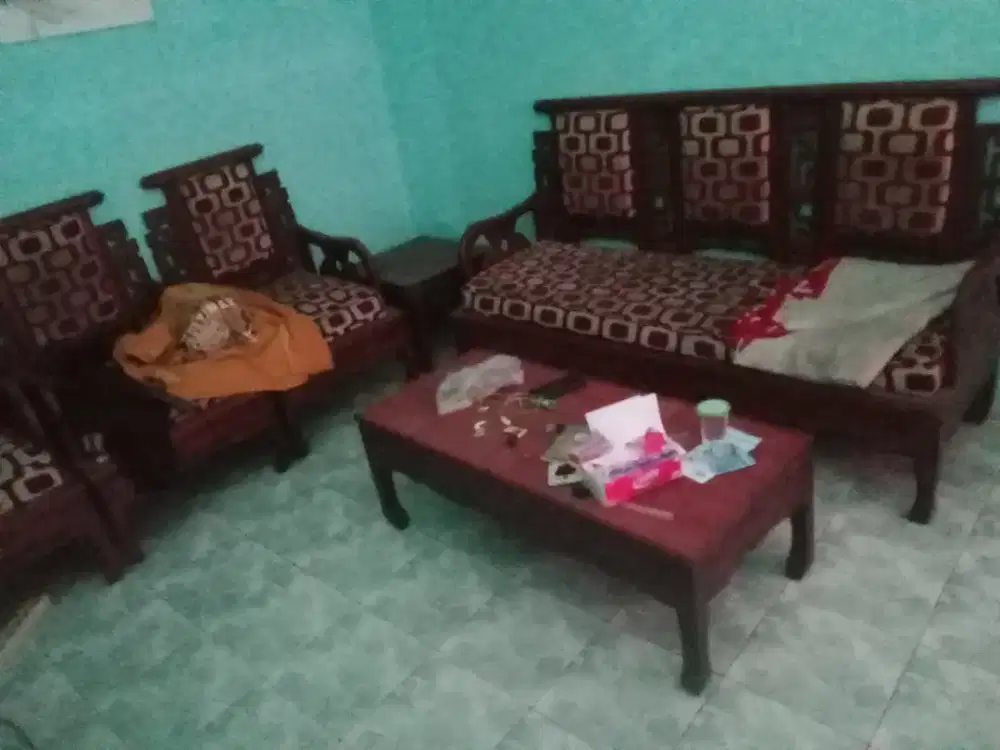 Kursi meja ruang tamu
