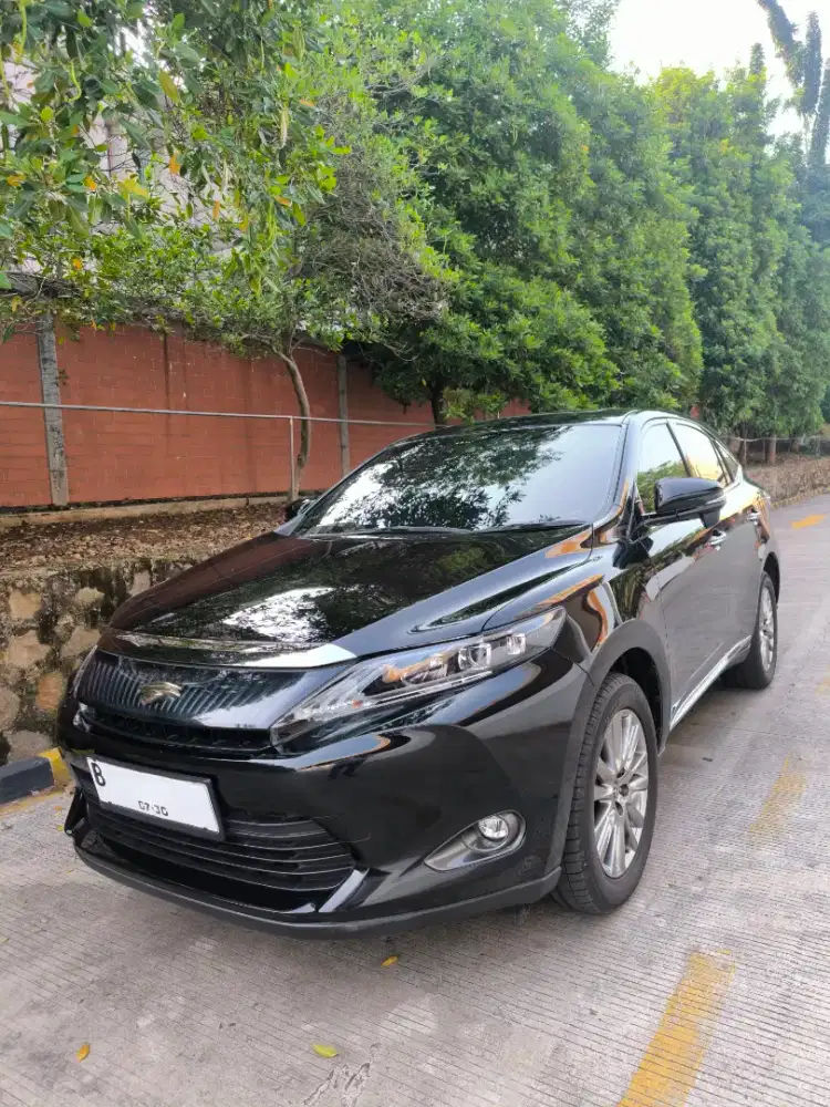 2015 Toyota Harrier (pemilik)