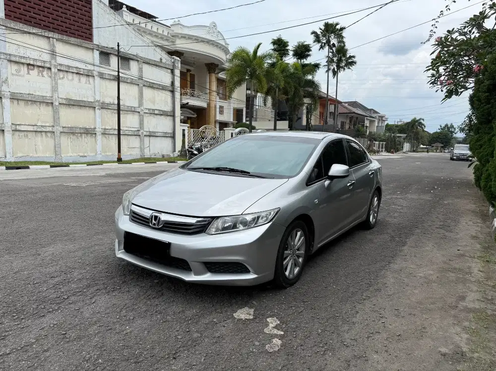 Honda Civic 1.8 FB matic 2012 Silver || 2013