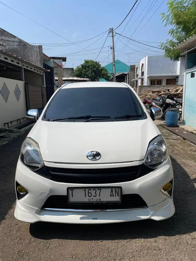 Dijual Mobil Toyota Agya Tahun 2015 Type G TRD S