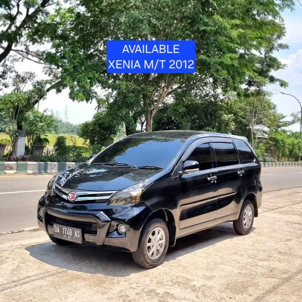 Daihatsu Xenia 1.0 M M/T 2012