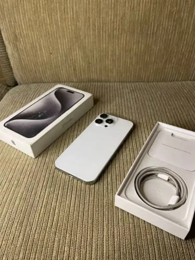 Iphone 15 pro max 256 ex IBOX bh 88 silverl like new fullset ori