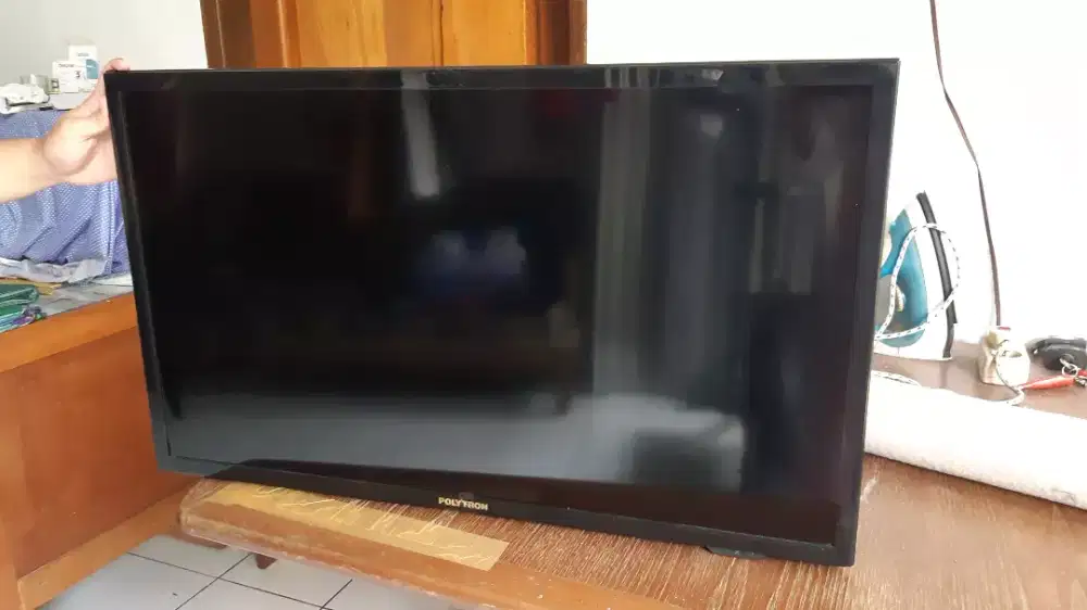 Tv Led 32 polytron PLD32D1850 & remot aja, analog tanpa stb, jernih