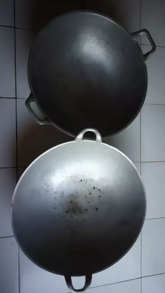 Wajan Cor dan Aluminium
