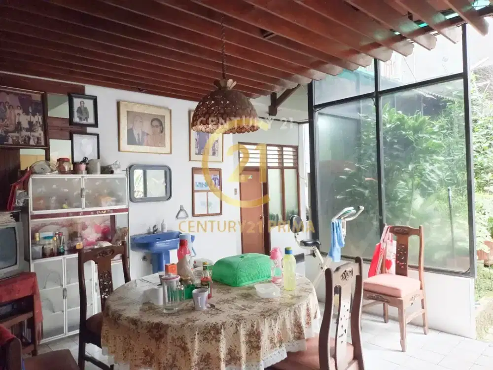 Dijual Rumah Bagus 7 Kamar Luas Tanah 300 Di Bintaro Sektor 1