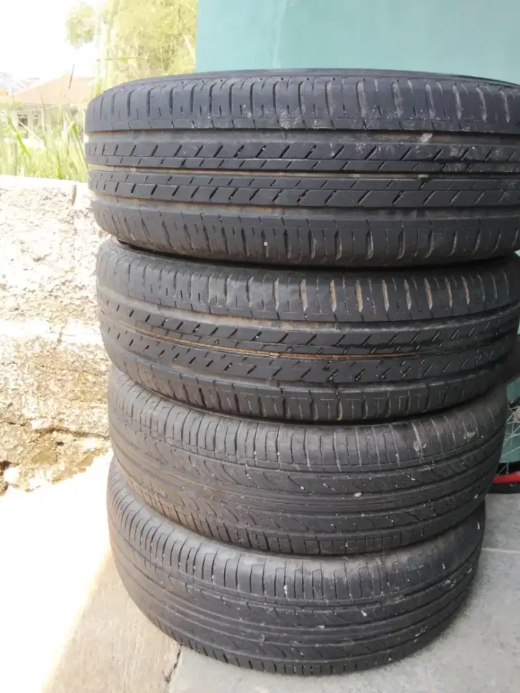 Ban mobil 185/65/15