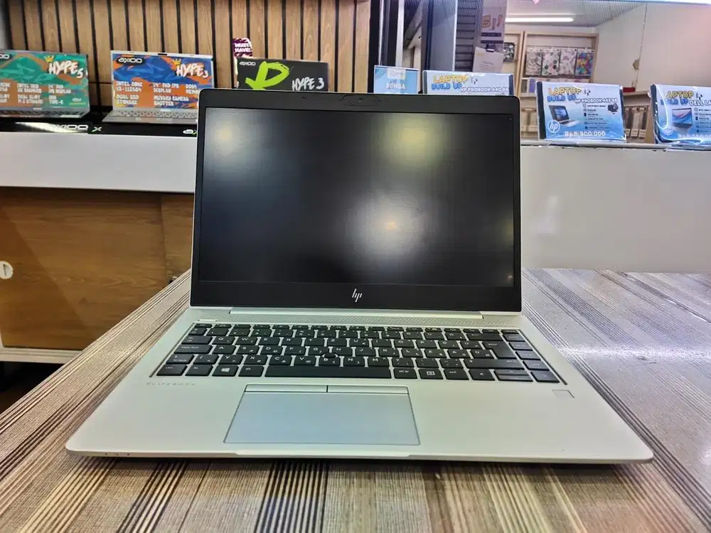 Hp elitebook 745G6 amd ryzen 5-3500 8Gb