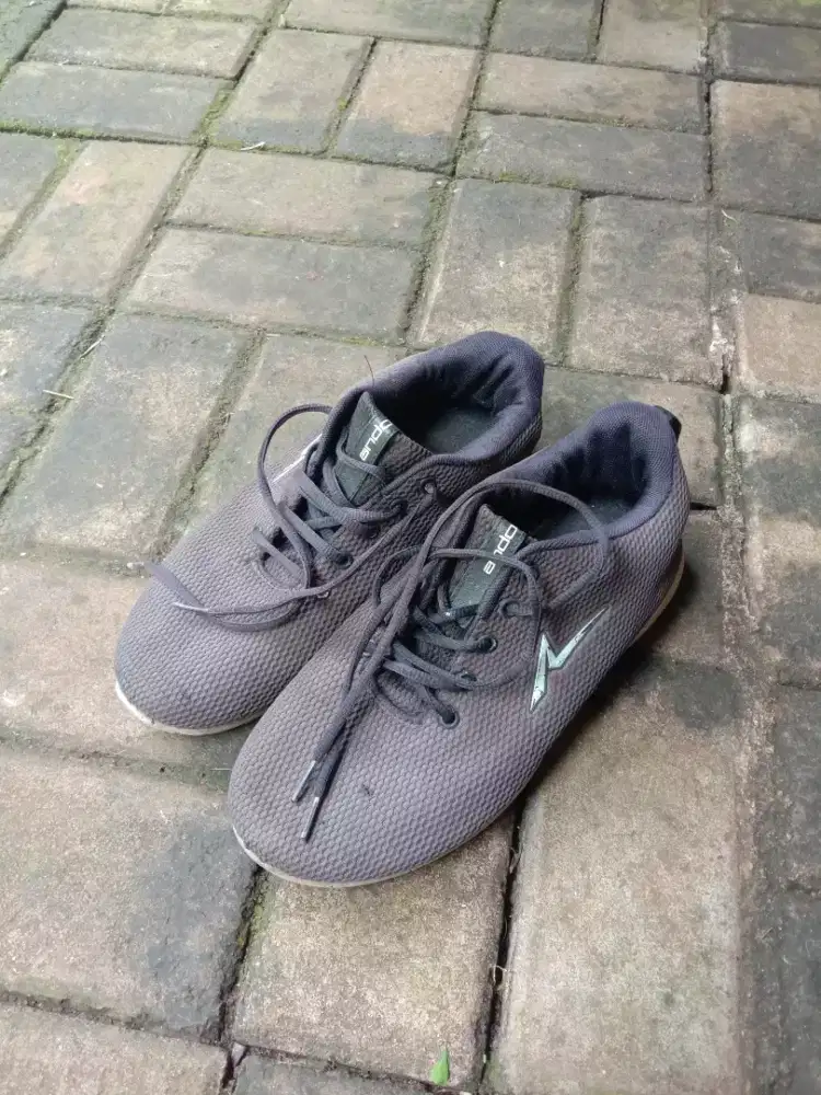 sepatu ori ando