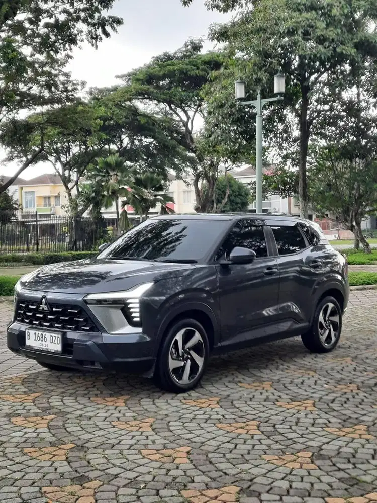 JUAL CEPAT ! Mitsubishi XFORCE 1.5 ULTIMATE AT 2024 Abu Grey