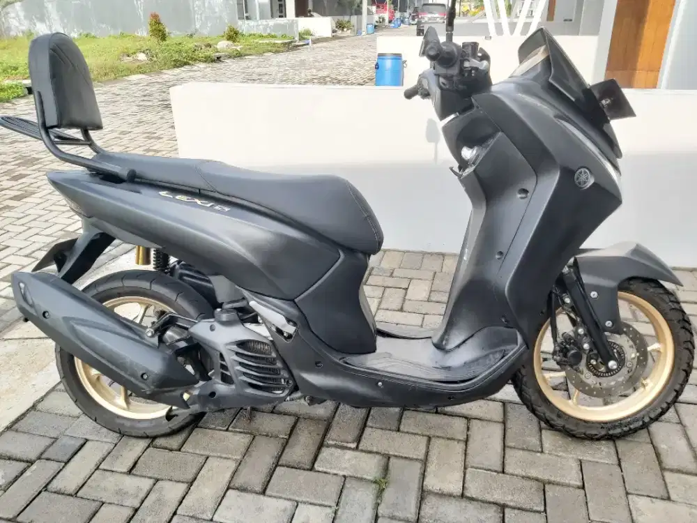 YAMAHA LEXI S 125 KEYLESS
