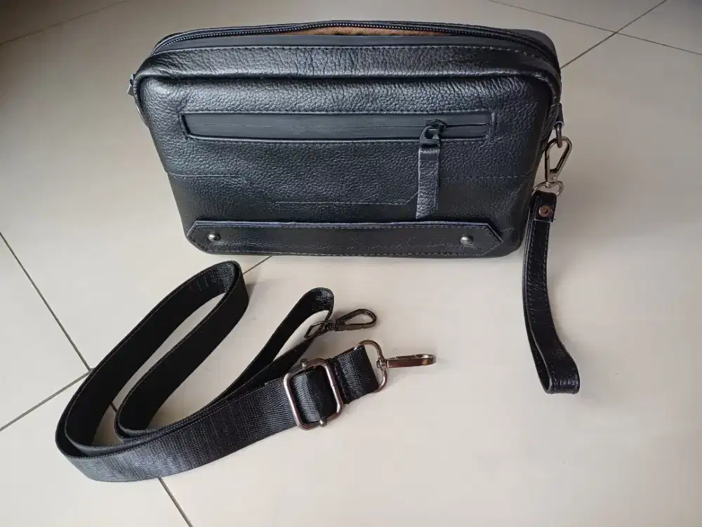 Tas dompet kulit hitam