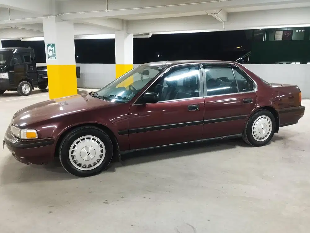 Honda Accord 1990 Bensin