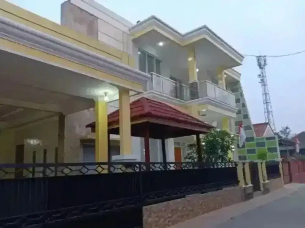 RUMAH CANTIK BESAR Tanah 300 Meter di Swatantra Jatiasih - Pekayon