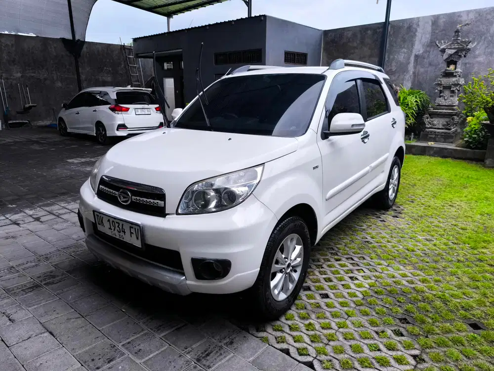 Daihatsu Terios TX Manual 2011