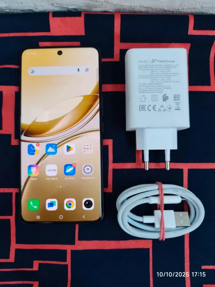 Vivo V50 5G 12/256 (Hp + cas) segel mulus no minus garansi On