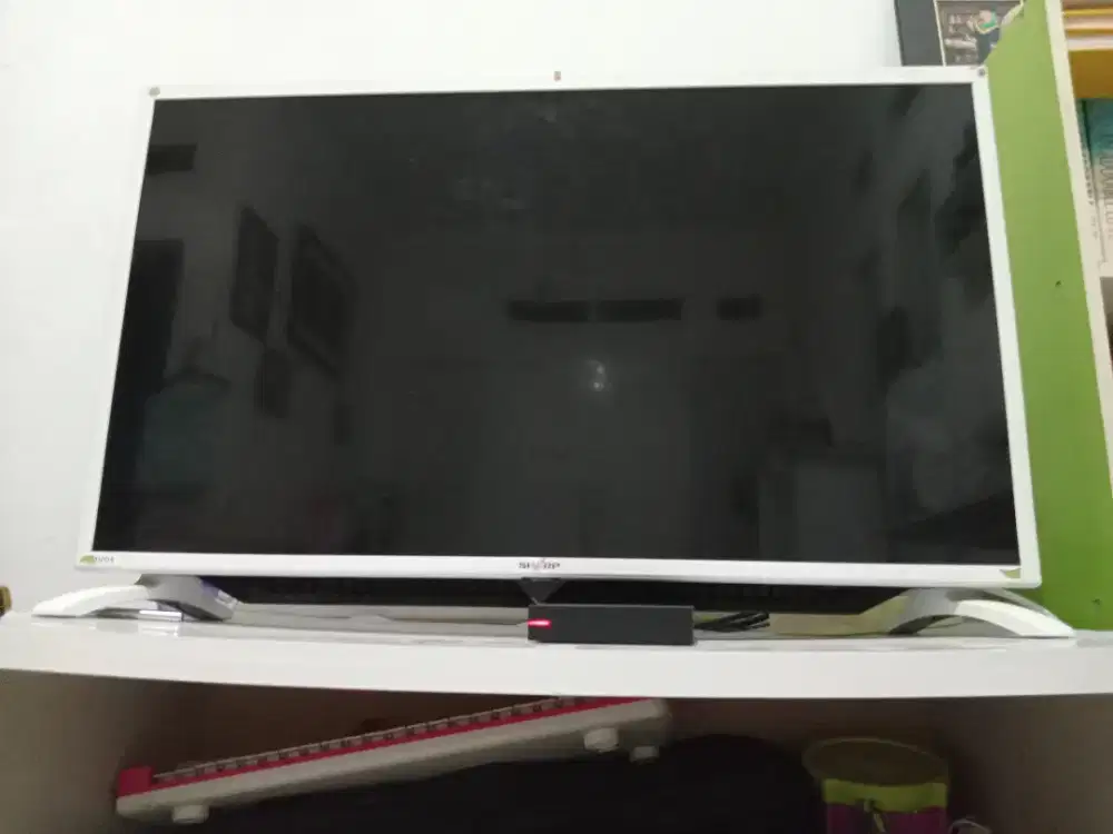 TV Sharp 32inc Putih