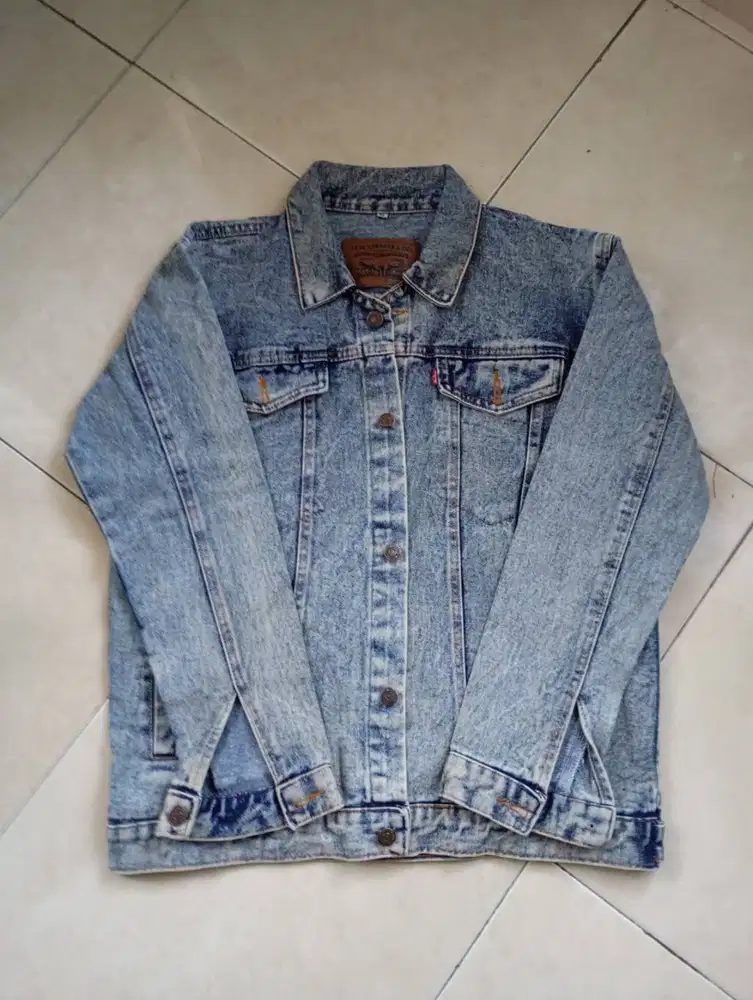 Jaket Denim Bekas murah tapi Trendyyyy