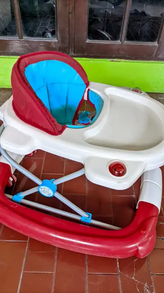 Babywalker babydoes
