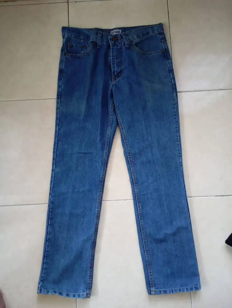 Celana Denim Bekas berkualitas