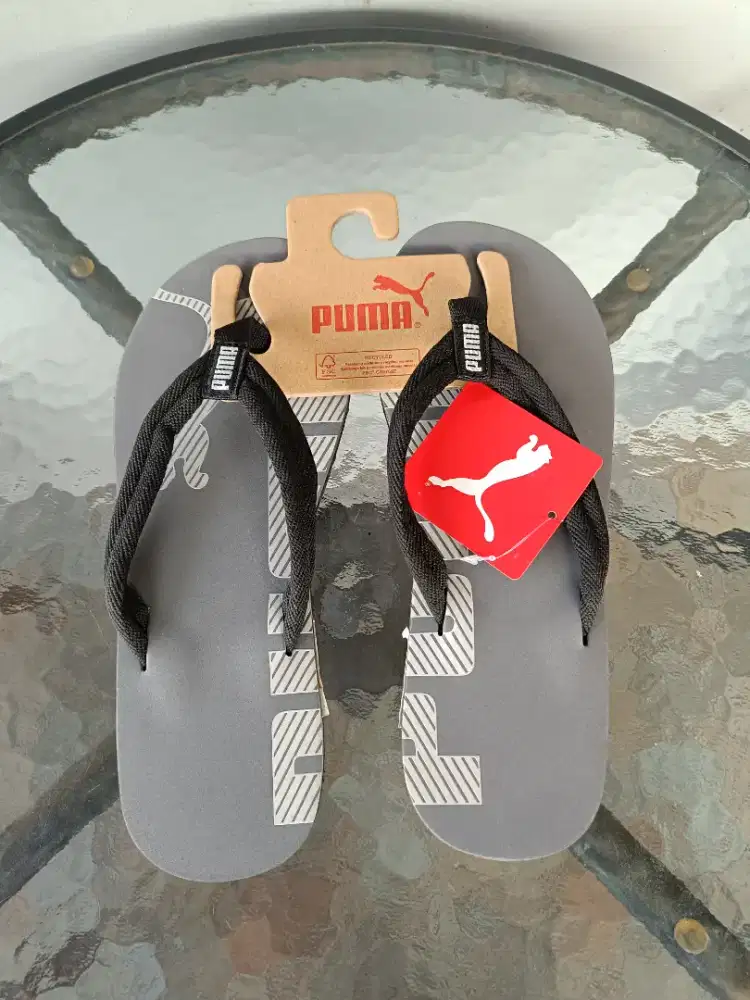 Sandal Puma Ukuran 39 Baru