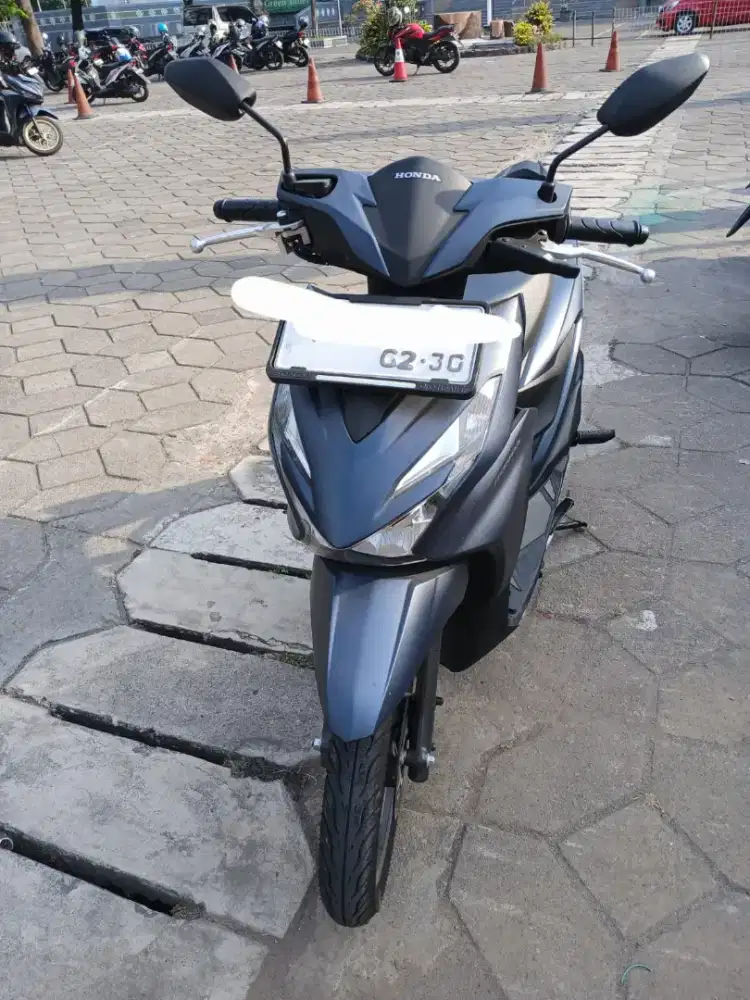 Beat Deluxe keyless Doff Biru