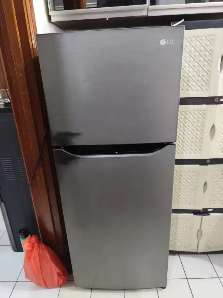 Kulkas LG 2 Pintu 202L GN-B195SQMT