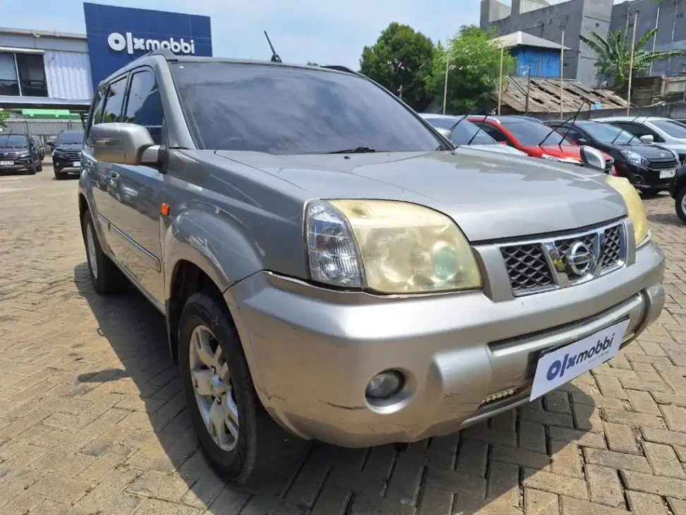DP RENDAH Nissan XTrail 2.0 Bensin-AT 2011 EGY B