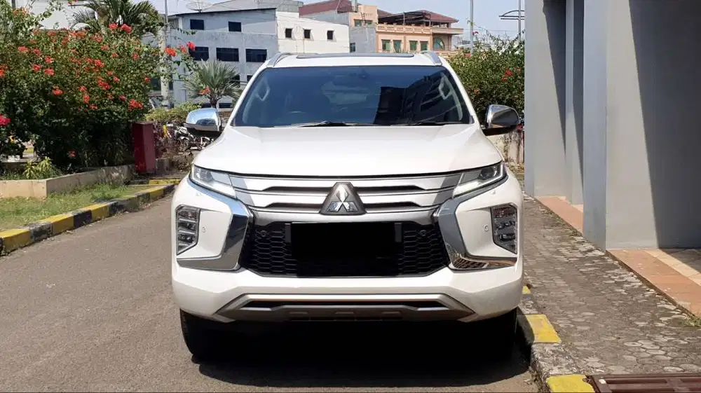 Mitsubishi Pajero Dakar AT Putih Sunroof 2022 Like New Low Km Record