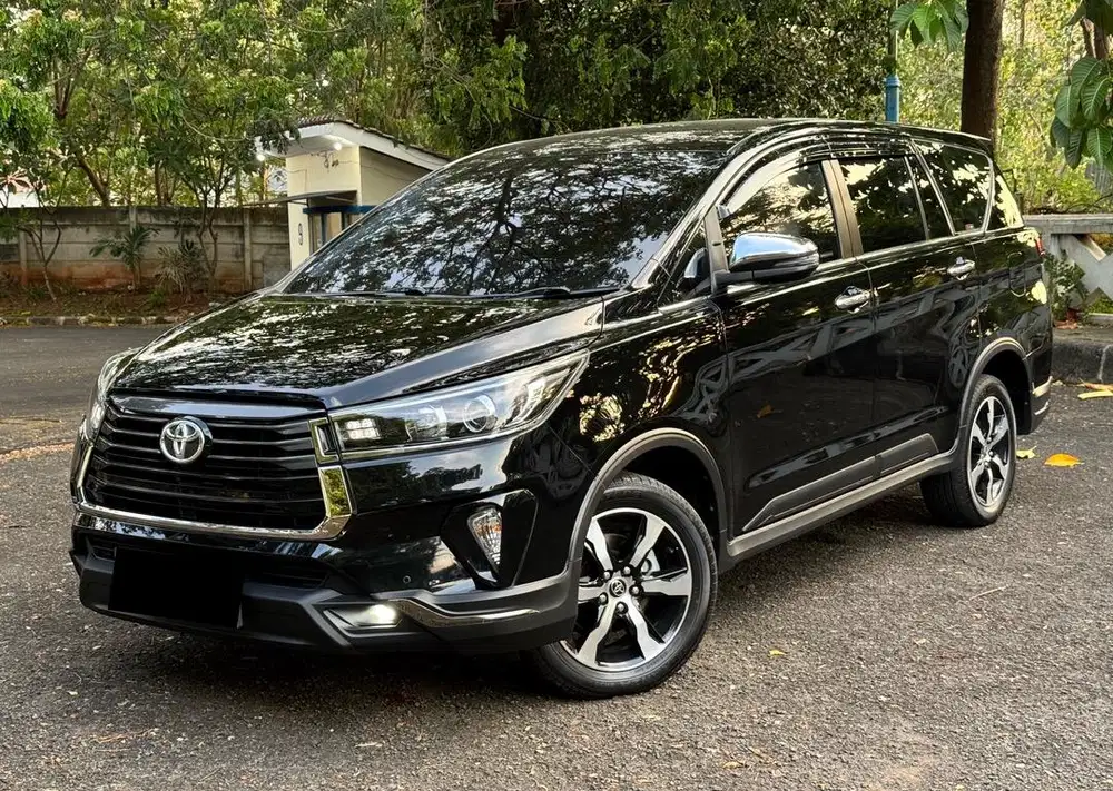 [KM 20 RB] Toyota Innova Venturer Diesel A/T 2022 Seperti Baru 2021