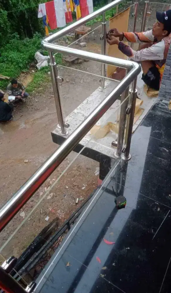 Reling tangga stenlies kaca stell