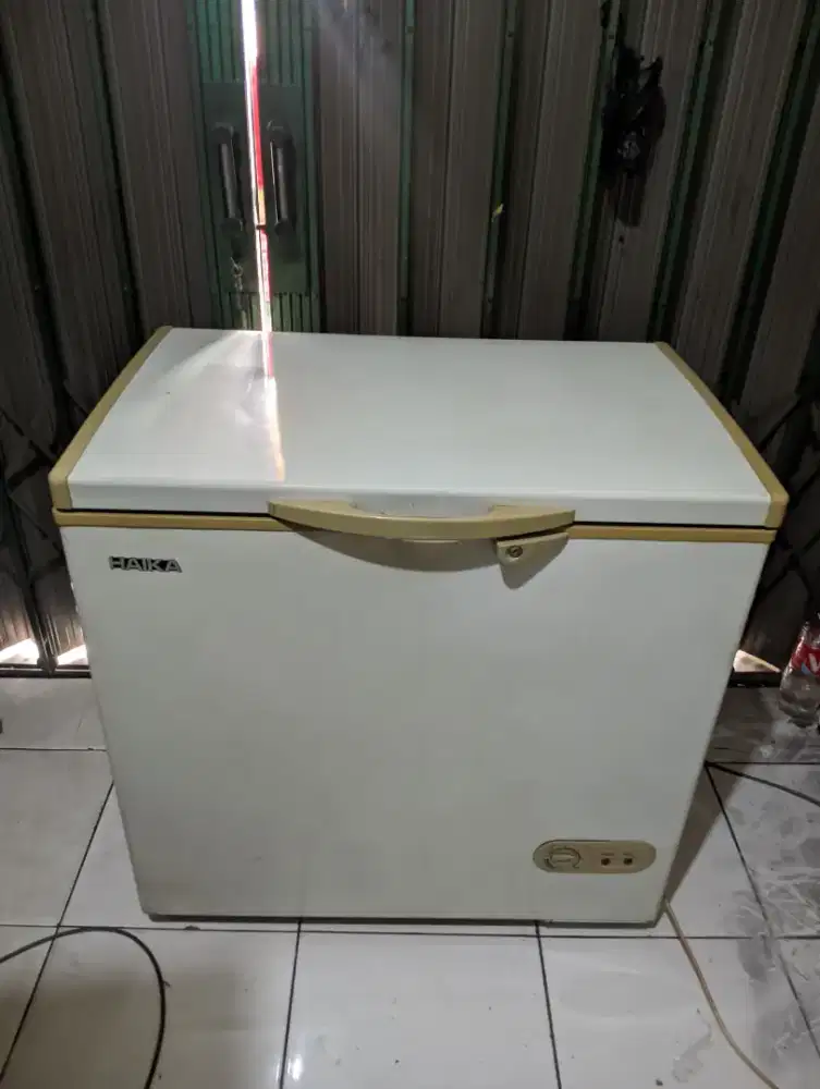 dijual cepat freezer box