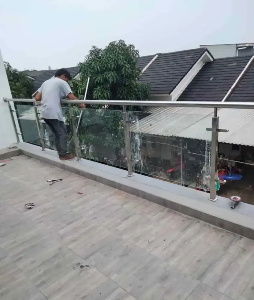 Reling tangga stenlies kaca stell