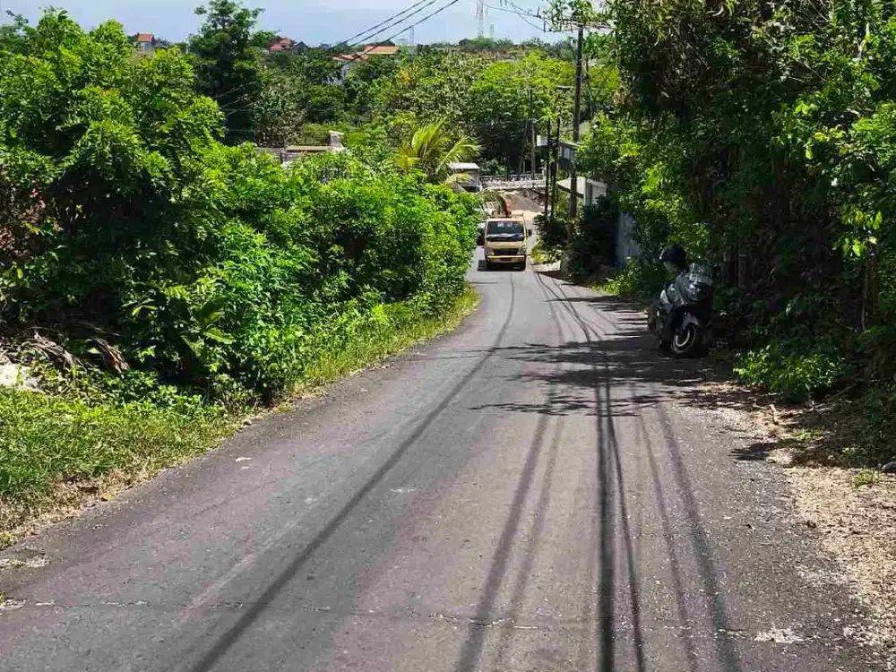 dijual tanah 800m²  kawasan Ungasan depan perumahan BERANDA BUKIT