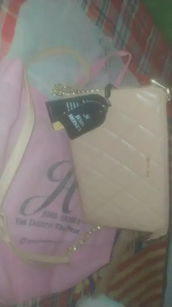 Tas jims honey , tas disamping