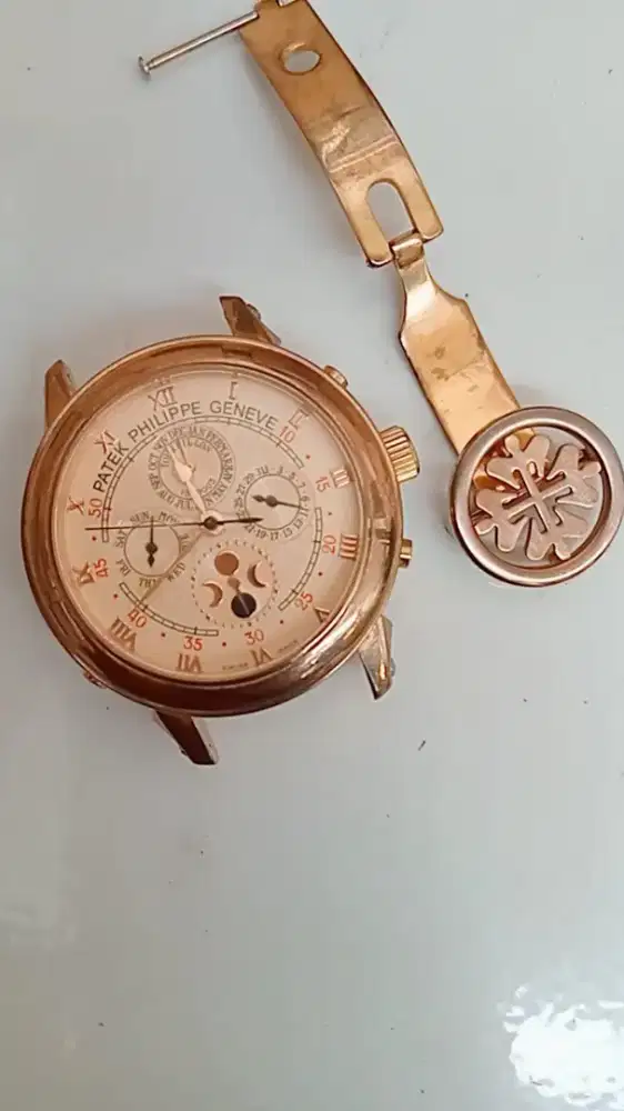 Patek Philippe bukan omega