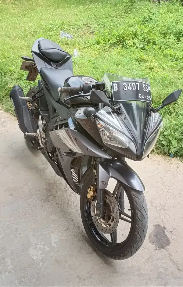 Yamaha R15 2015