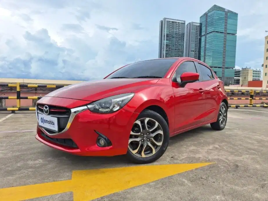 Pajak Panjang Mazda 2  1.5 R Skyactiv Bensin-AT 2016 Merah