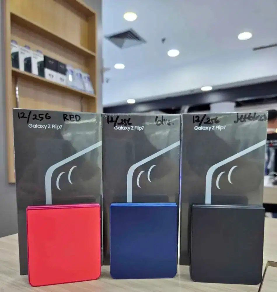 SAMSUNG ZFLIP 7 5G RAM 12/256&512 FREE BUDSFE+HYDROGEL GARANSI SEIN1TH