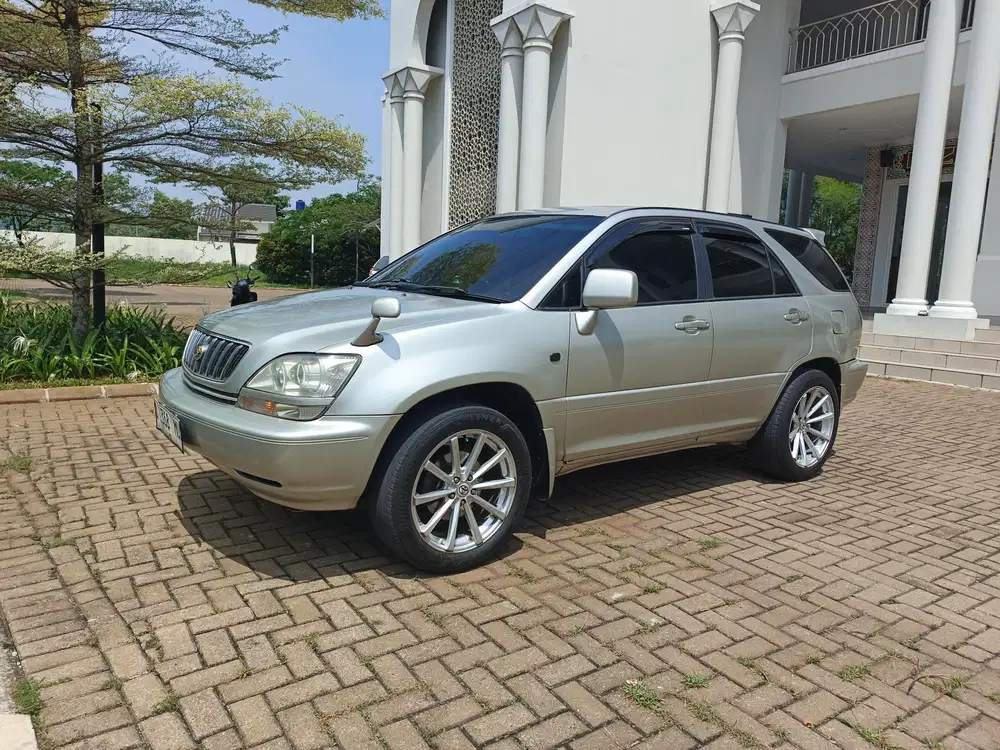 Toyota Harrier 2001 Bensin