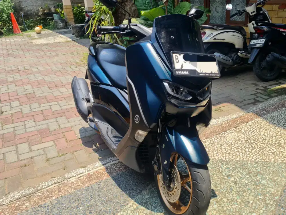 Nmax keyless connected abs 2023 hijau army