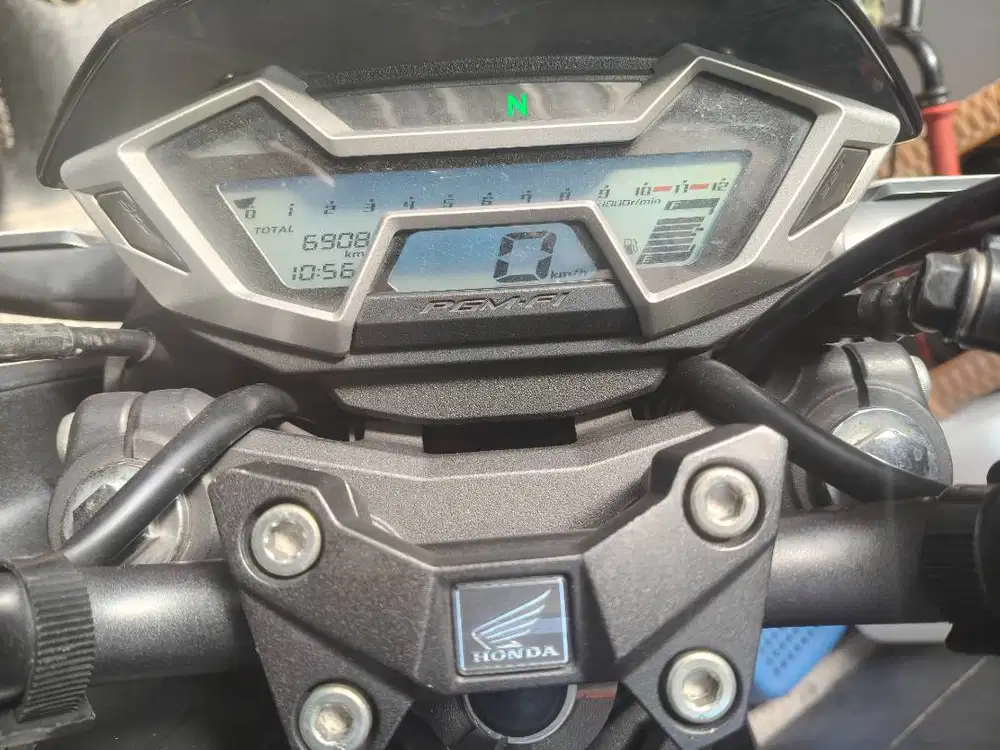 KM 7rb CB150R SE 2017